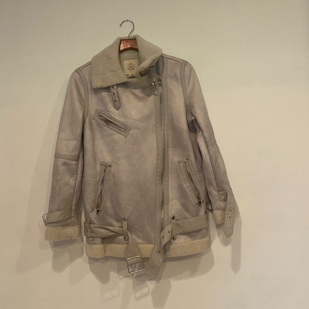 Women's Urban Outfitters Jacket Small Purple Faux Fur